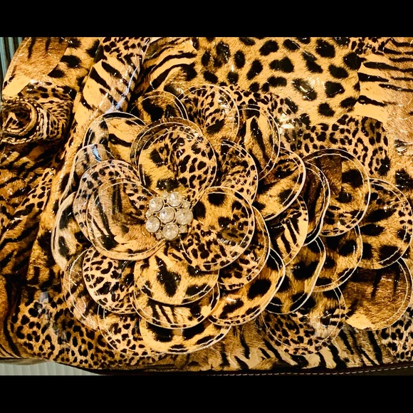 Animal Print Patent Bag - Picture 7 of 8